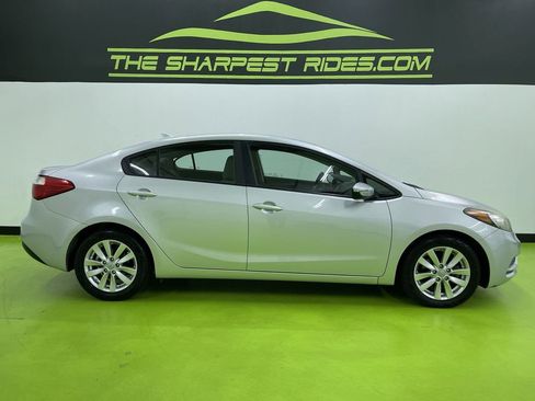 Used 2015 Kia Forte LX w/ Popular Package image 11