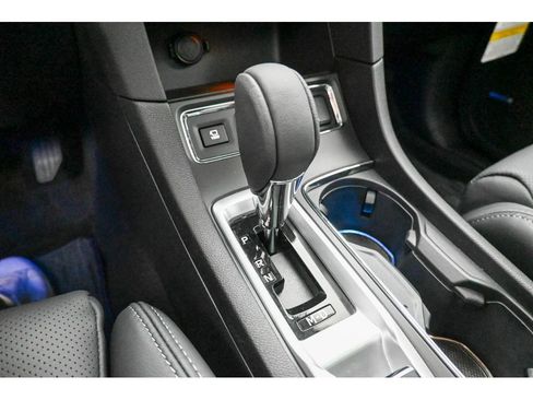 New 2025 Subaru Ascent Limited image 31