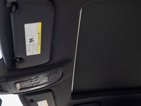 New 2025 Porsche Cayenne Coupe image 26