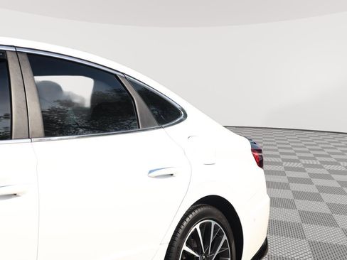 Used 2022 Hyundai Sonata Limited FWD image 11