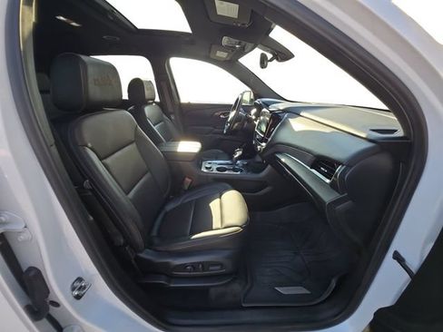 Used 2023 Chevrolet Traverse High Country AWD/4WD image 15