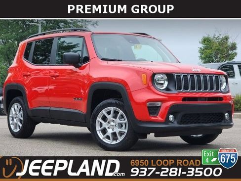 Used 2023 Jeep Renegade Latitude w/ Premium Group image 1