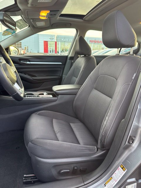 Used 2020 Nissan Altima 2.5 SV FWD image 9