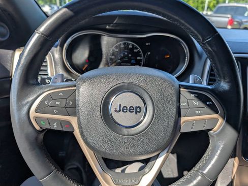 Used 2014 Jeep Grand Cherokee Laredo w/ Trailer Tow Group IV AWD/4WD image 22