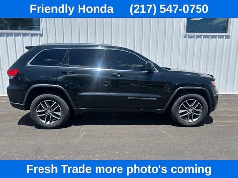 Used 2018 Jeep Grand Cherokee Laredo AWD/4WD image 7