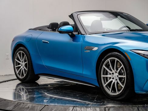 Used 2024 Mercedes-Benz SL 43 AMG image 34