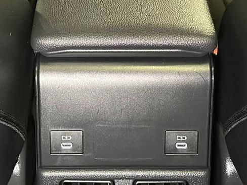 Used 2023 Toyota bZ4X FWD image 31