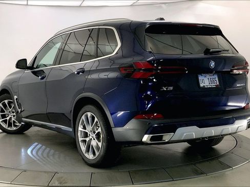 New 2026 BMW X5 xDrive50e w/ Climate Comfort Package image 2