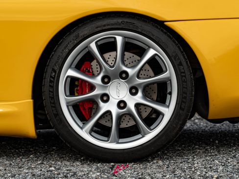 Used 2004 Porsche 911 GT3 image 16