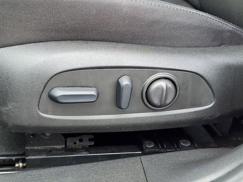 Used 2025 Chevrolet Malibu LT image 6