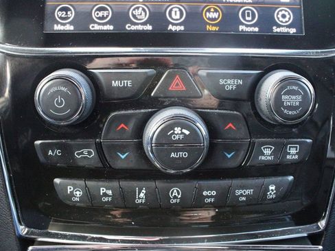 Used 2021 Jeep Grand Cherokee Limited w/ Quick Order Package 28K 80th AWD/4WD image 34