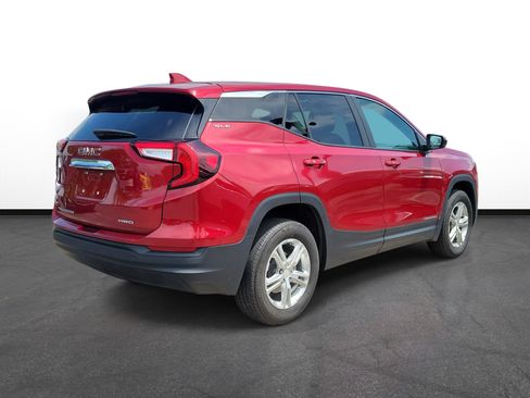 Used 2023 GMC Terrain SLE AWD/4WD image 4