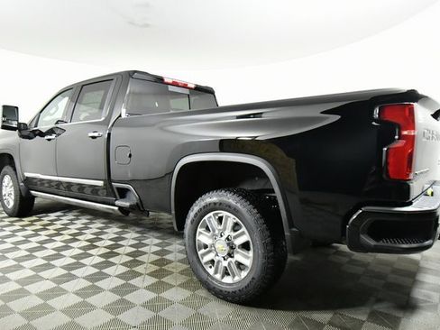 New 2025 Chevrolet Silverado 3500 High Country w/ Technology Package image 14