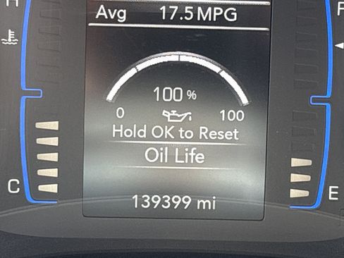 Used 2017 Chrysler Pacifica Touring Plus w/ Tire & Wheel Group FWD image 25