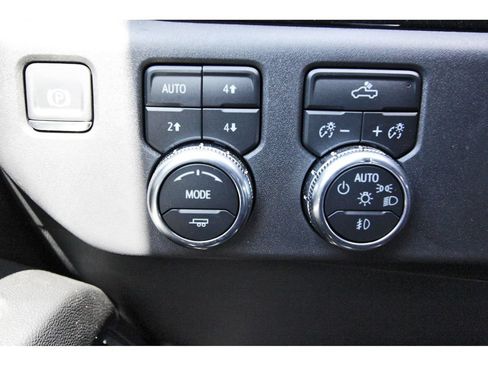 Used 2025 GMC Sierra 1500 Elevation w/ X31 Off-Road Package AWD/4WD image 23