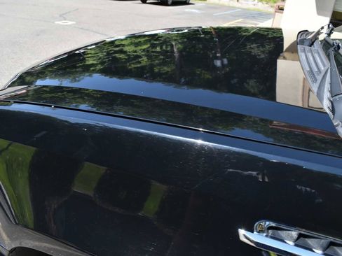 Used 2011 Cadillac Escalade Premium AWD/4WD image 58