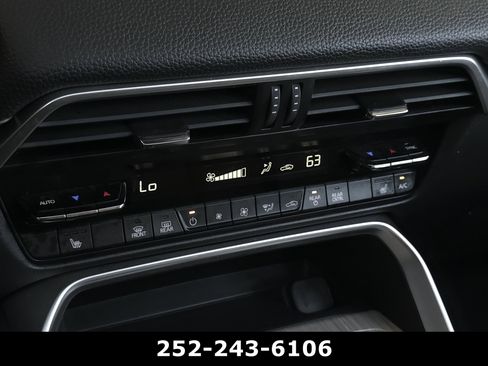 Used 2024 MAZDA CX-90 Plug-In Hybrid w/ Preferred AWD/4WD image 16
