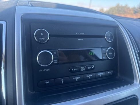 Used 2010 Ford Edge Limited image 32