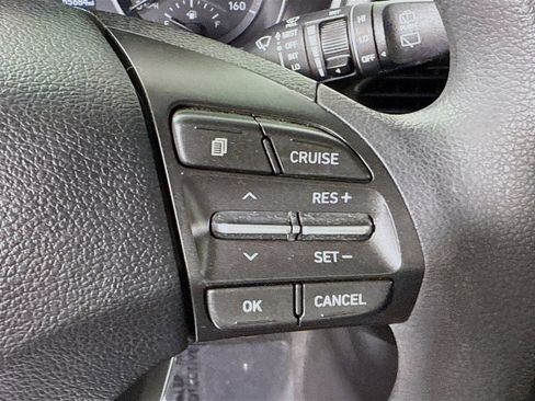 Used 2018 Hyundai Elantra GT image 15