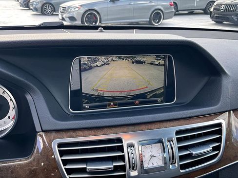 Used 2016 Mercedes-Benz E 350 Sedan image 24