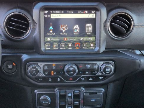 Used 2021 Jeep Wrangler Unlimited Sahara image 30