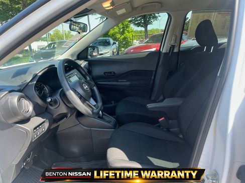 Used 2024 Nissan Kicks S FWD image 10