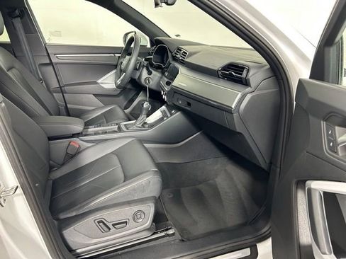 Used 2025 Audi Q3 2.0T Premium AWD/4WD image 9