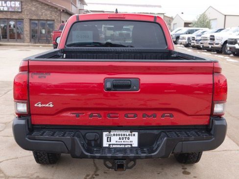 Used 2021 Toyota Tacoma SR AWD/4WD image 4