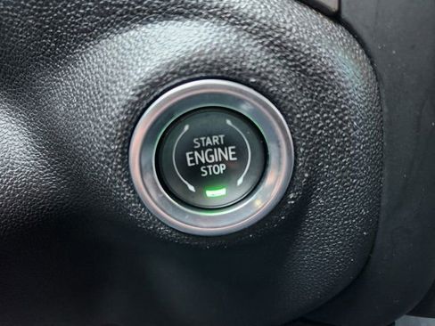 Used 2023 Chevrolet Silverado 1500 Custom image 8