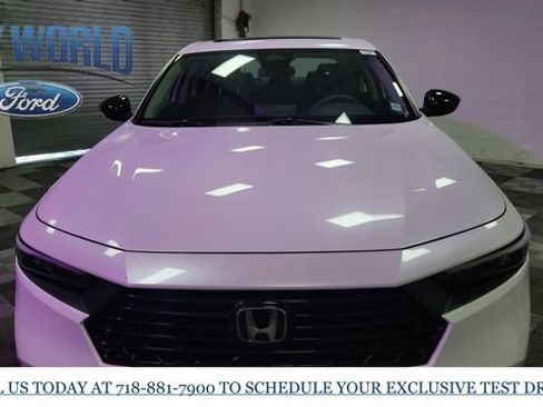 Used 2025 Honda Accord SE image 3