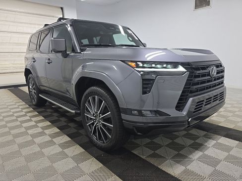 Used 2026 Lexus GX 550 w/ Accessory Package (2T) AWD/4WD image 31