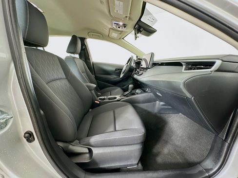Used 2024 Toyota Corolla LE image 29