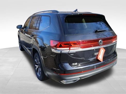 New 2026 Volkswagen Atlas SE image 3