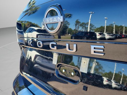 New 2026 Nissan Rogue SV w/ SV Premium Package image 7