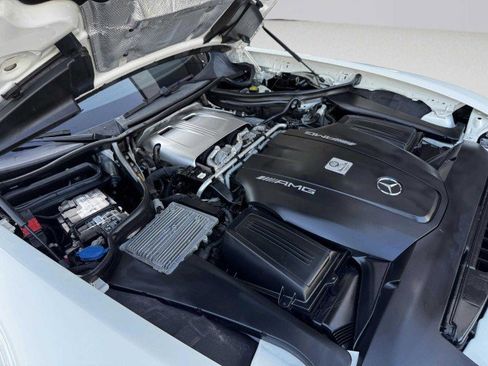 Used 2018 Mercedes-Benz AMG GT Roadster image 55