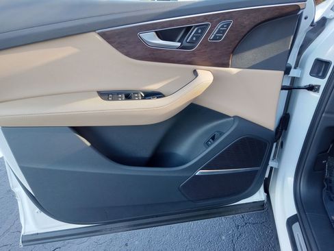 Used 2023 Audi Q7 3.0T Prestige image 8