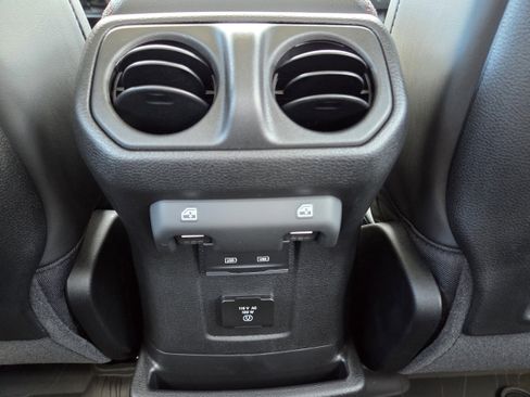 New 2026 Jeep Wrangler Unlimited Rubicon image 19