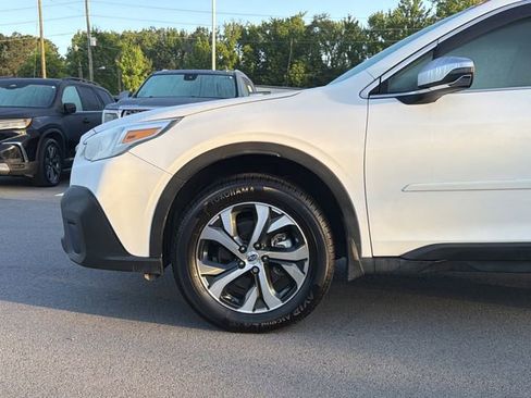 Used 2021 Subaru Outback Touring XT AWD/4WD image 9