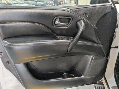 Used 2023 INFINITI QX80 Luxe w/ Cargo Package image 11