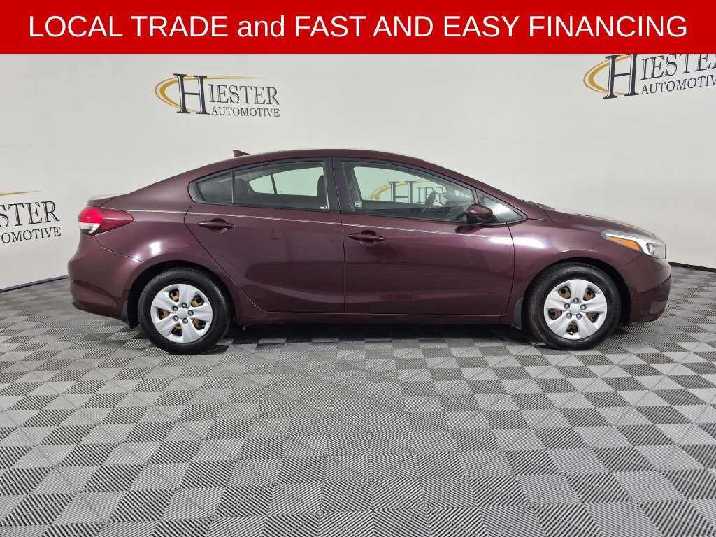 Used 2018 Kia Forte LX FWD image 3