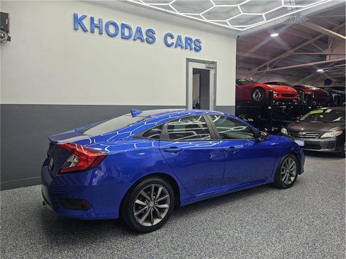 Used 2019 Honda Civic EX image 6