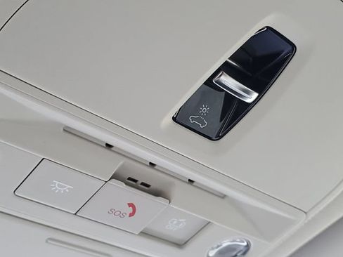 New 2026 Nissan Leaf Platinum+ w/ Illuminated Package FWD image 22