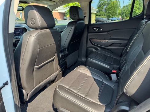 Used 2023 GMC Acadia Denali AWD/4WD image 13