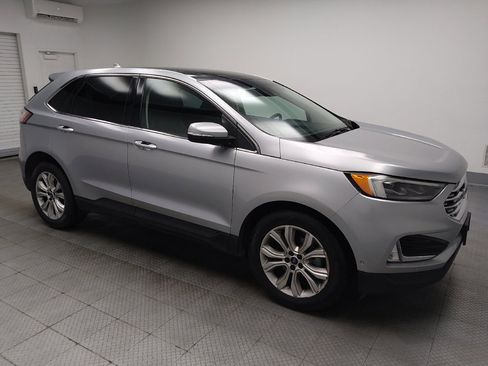 Used 2020 Ford Edge Titanium w/ Equipment Group 301A FWD image 11