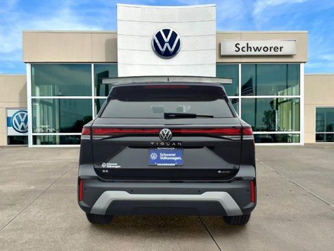 New 2026 Volkswagen Tiguan SE image 4