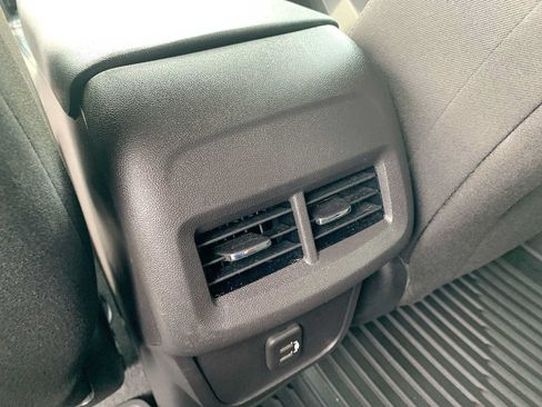 Certified 2024 Chevrolet Equinox LT AWD/4WD image 20