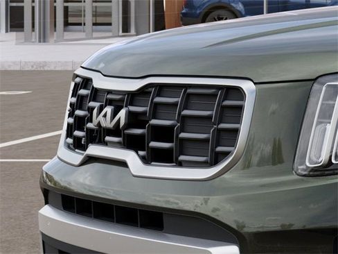 New 2025 Kia Telluride S image 12