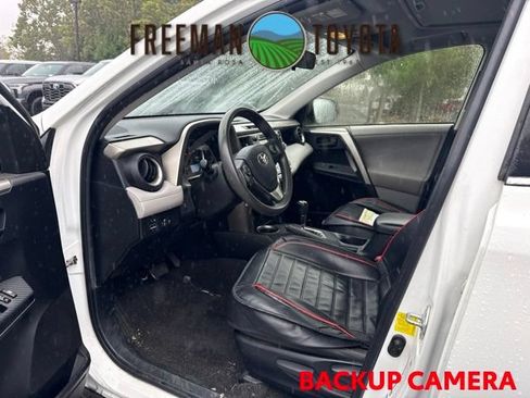 Used 2013 Toyota RAV4 XLE AWD/4WD image 7