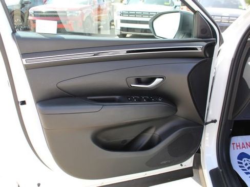 Used 2024 Hyundai Tucson SEL FWD image 8