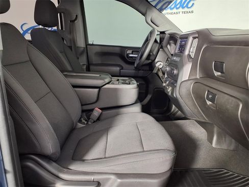 Used 2021 Chevrolet Silverado 1500 Custom Trail Boss image 12